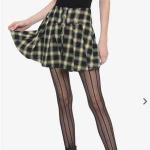 Hot topic yellow plaid skater skirt